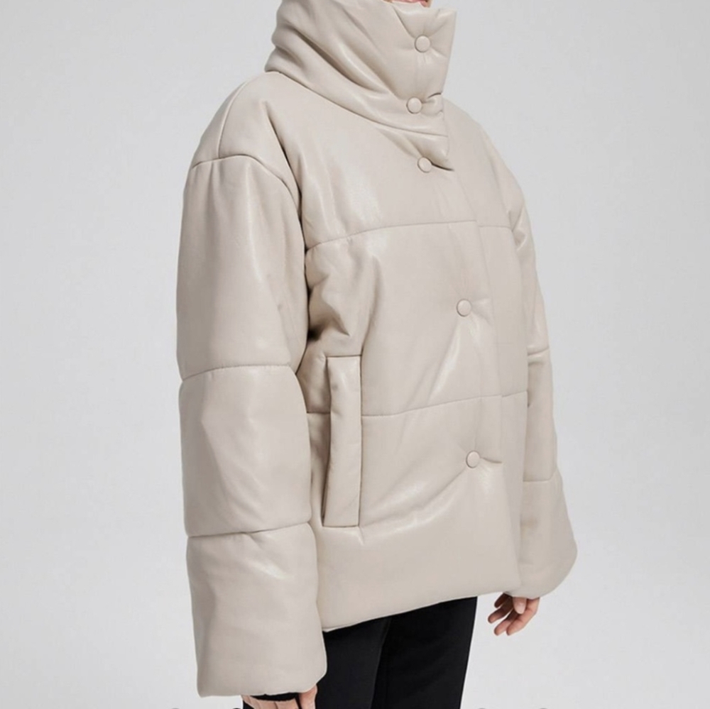 Elegant Beige Puffer Jacket for Women - Picture 2 of 15